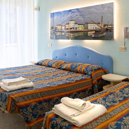 רימיני Hotel Tiglio מראה חיצוני תמונה