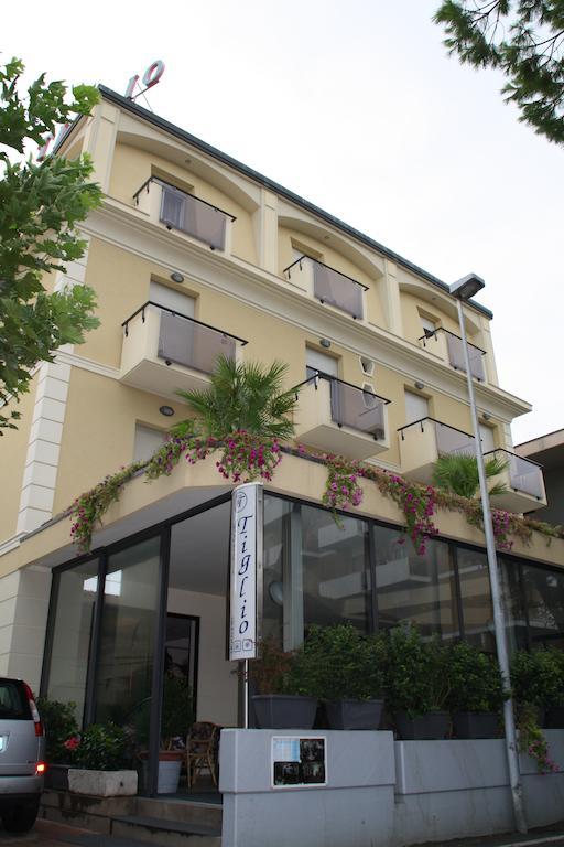 רימיני Hotel Tiglio מראה חיצוני תמונה