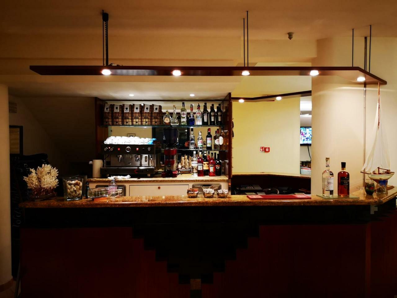 רימיני Hotel Tiglio מראה חיצוני תמונה