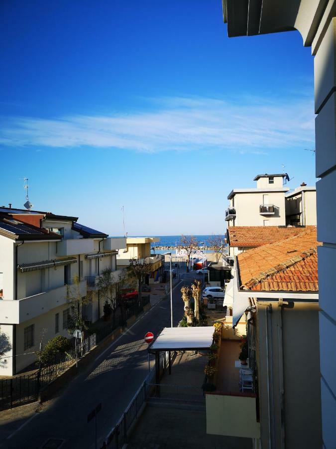 רימיני Hotel Tiglio מראה חיצוני תמונה