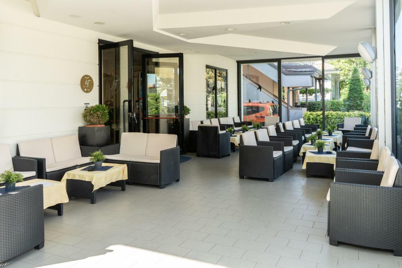 רימיני Hotel Tiglio מראה חיצוני תמונה