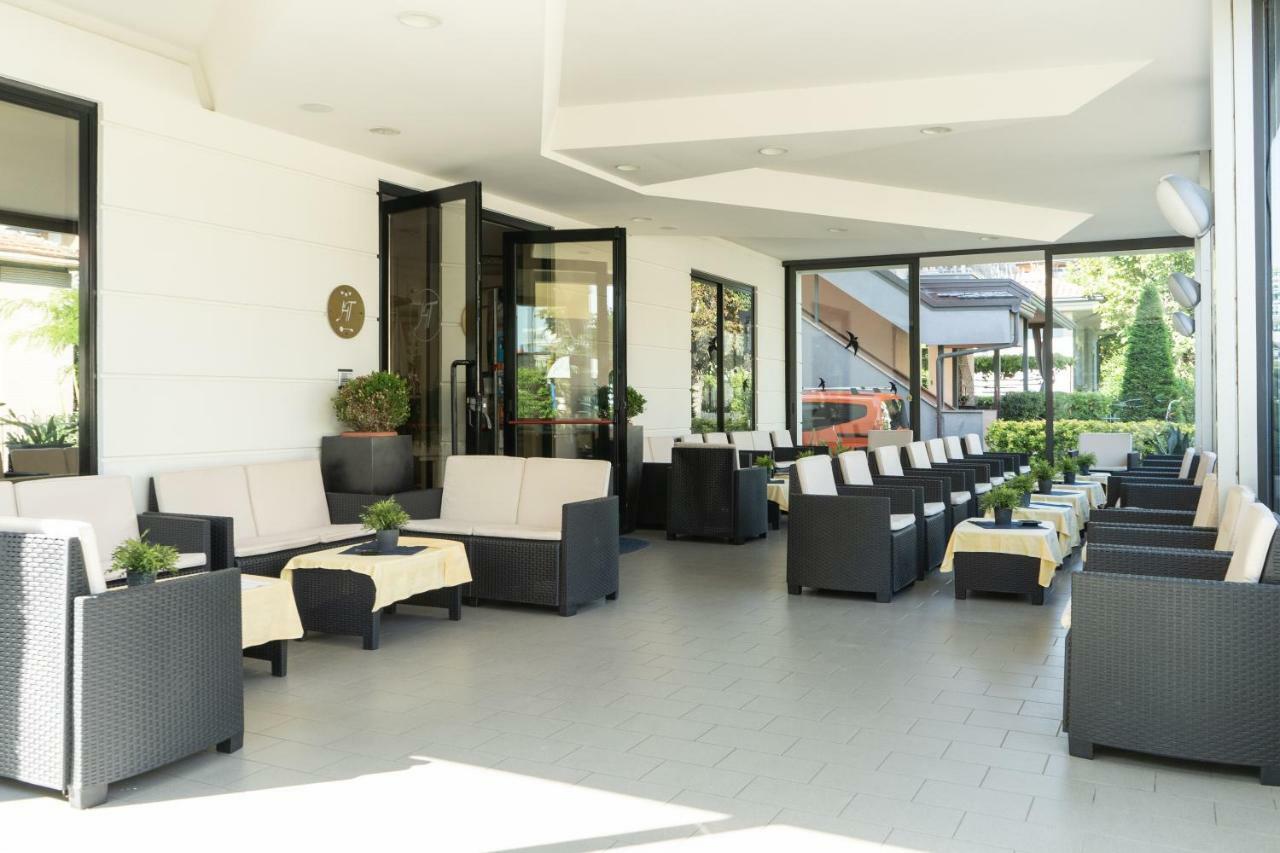 רימיני Hotel Tiglio מראה חיצוני תמונה